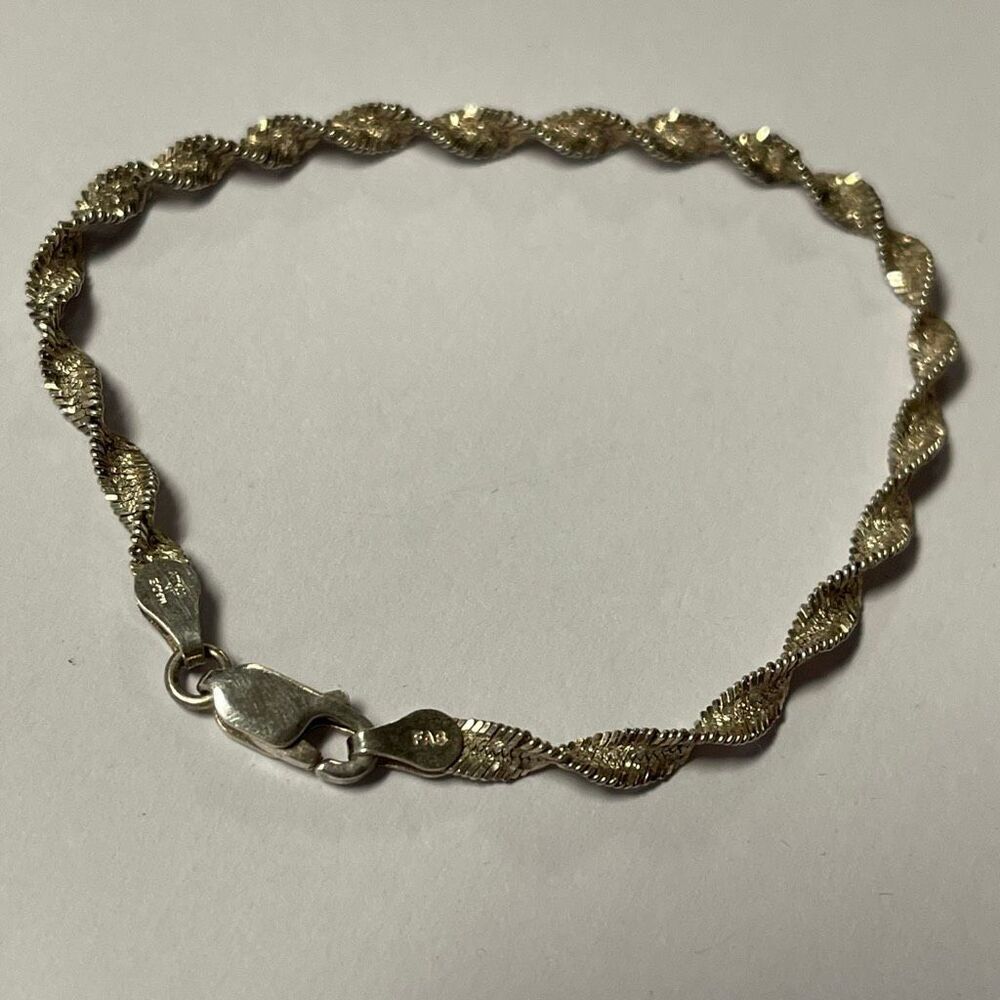 Vintage 925 sterling silver twisted herringbone chain bracelet Italy.
